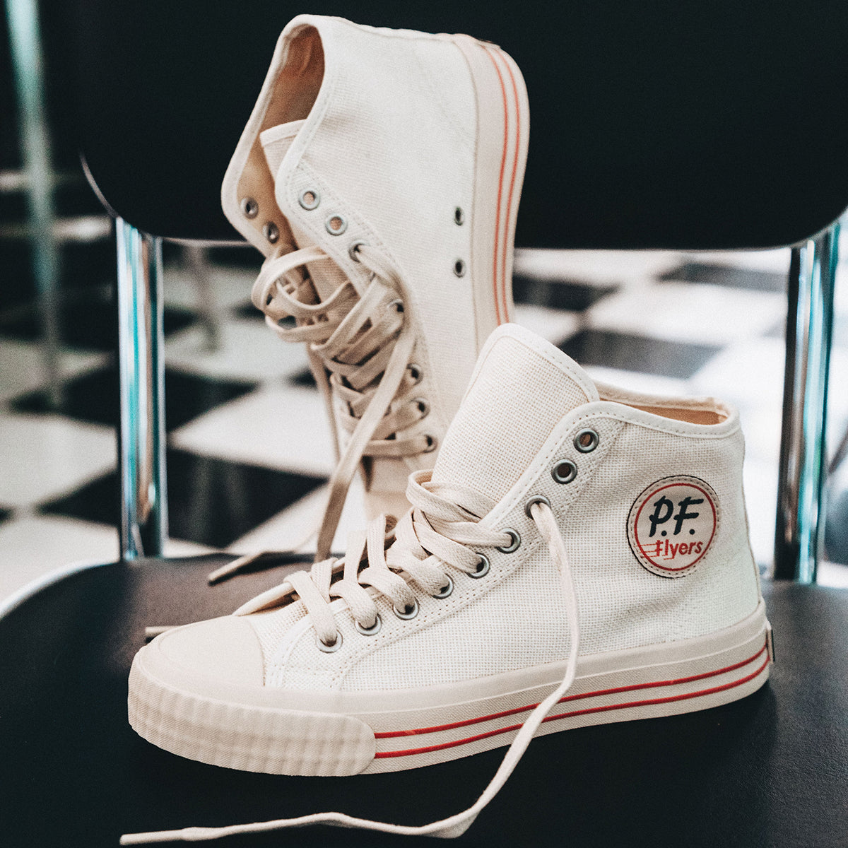 Center High-Top White/Biscotti