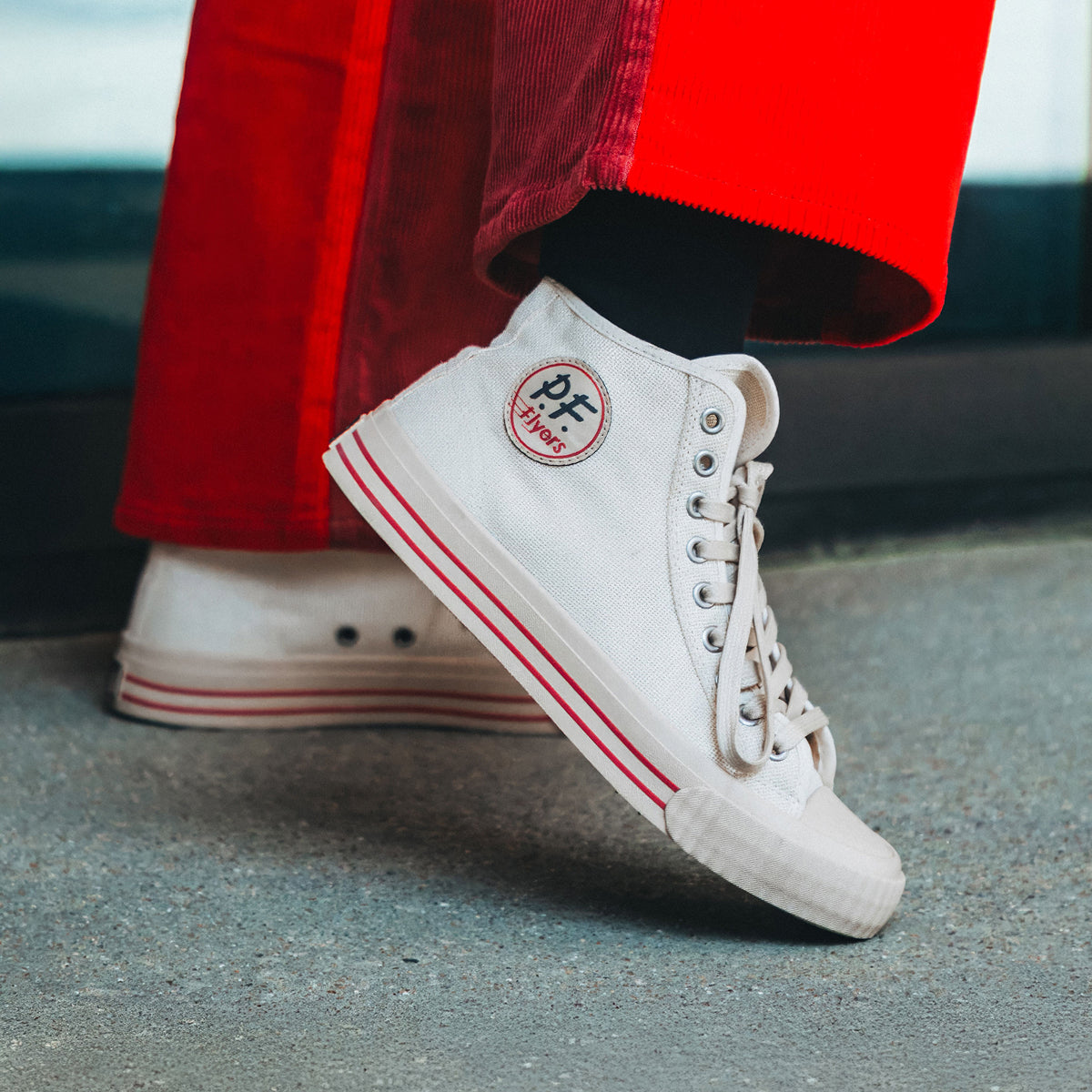 Center High-Top White/Biscotti