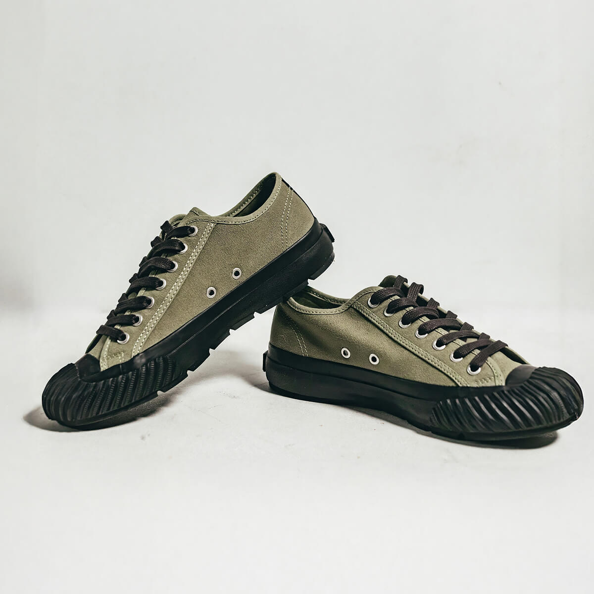 Grounder Low-Top Olive/Black