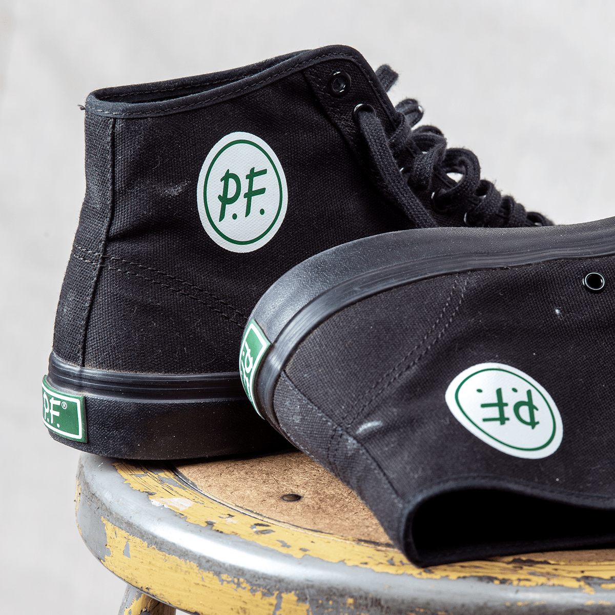 1993 Center High-Top Black