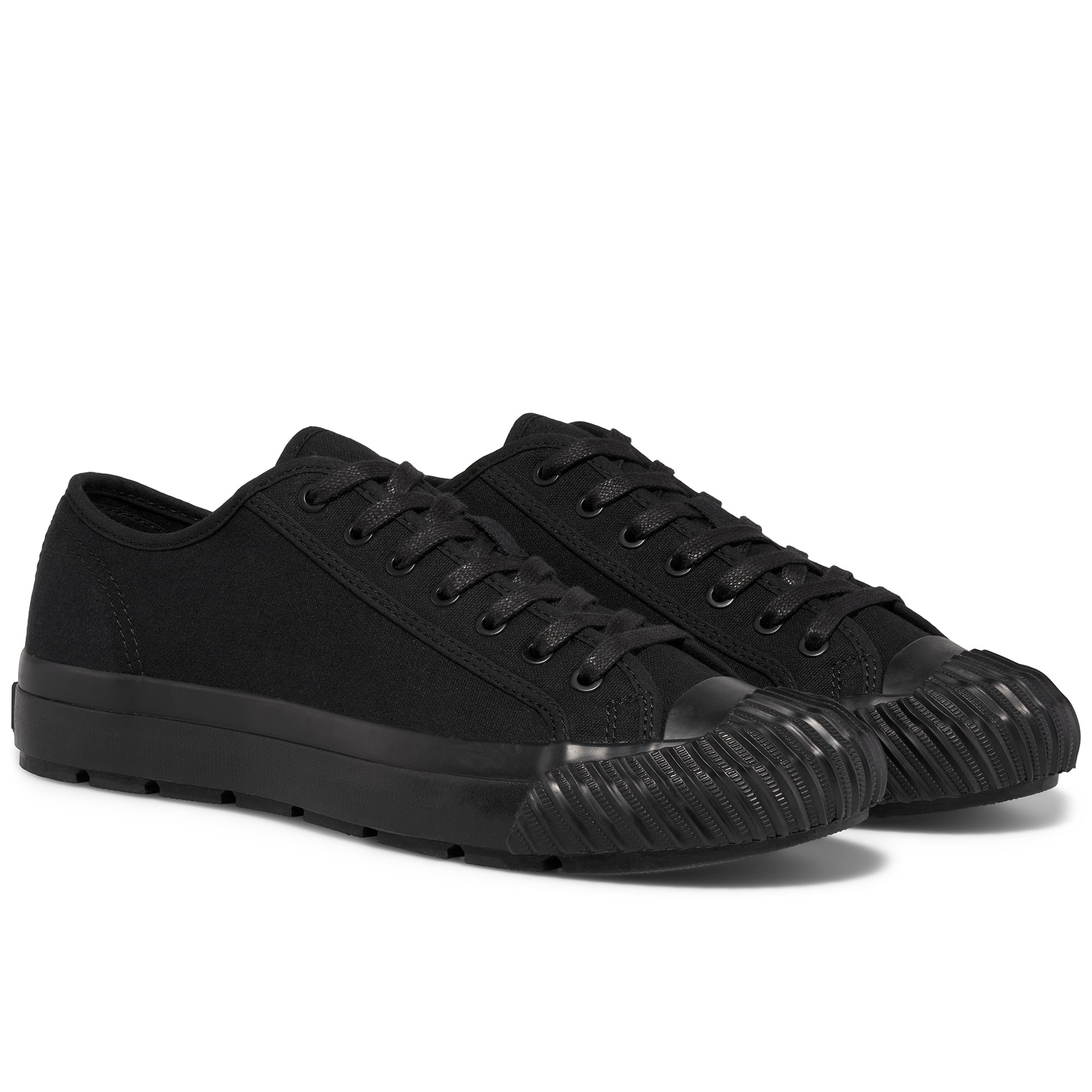 Grounder Low-Top Triple Black