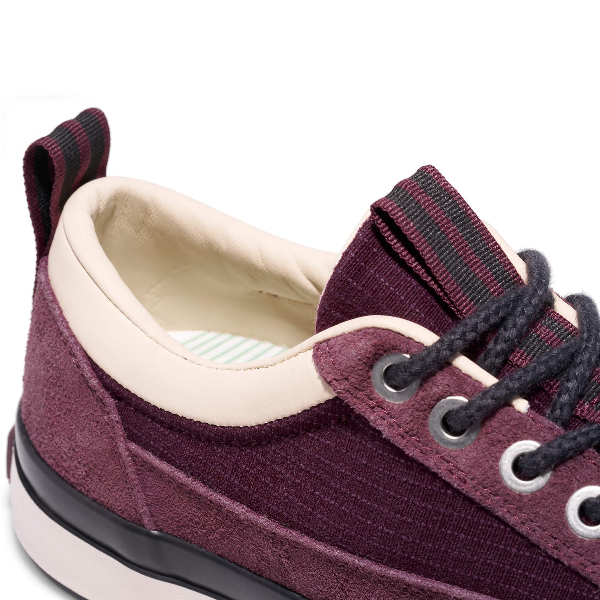 Grounder Low-Top Hiker Burgundy/Black